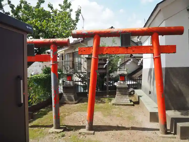篠塚稲荷神社の末社・摂社