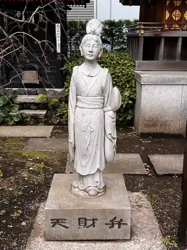 成子天神社の像