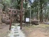 高龗神社の{uncategorized: "未分類", other: "その他", undefined: "問題あり", building: "その他建物", grave: "お墓", sacred_gate: "鳥居", guardian: "狛犬", statue: "像", buddha: "仏像", history: "歴史", nature: "自然", garden: "庭園", animal: "動物", pagoda: "塔", temizu: "手水舎", mountain_gate: "山門・神門", sanctuary: "本殿・本堂", subordinate: "末社・摂社", art: "芸術", scenery: "景色", jizo: "地蔵", ema: "絵馬", goshuin: "御朱印", omikuji: "おみくじ", items: "授与品その他", amulet: "お守り", goshuincho: "御朱印帳", eats: "食事", festival: "お祭り", votive_dance: "神楽", shichigosan: "七五三参", wedding: "結婚式", experience: "体験その他", initially: "初詣", around: "周辺", anti_infection: "感染症対策"}