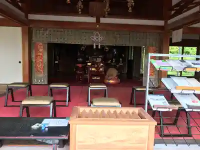 龍済寺の本殿・本堂