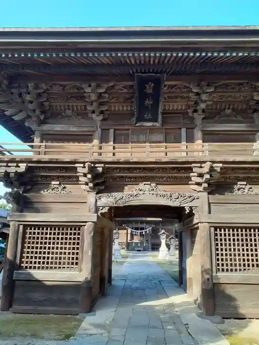刈田嶺神社の山門