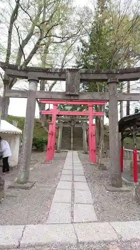 鶴ケ城稲荷神社の鳥居