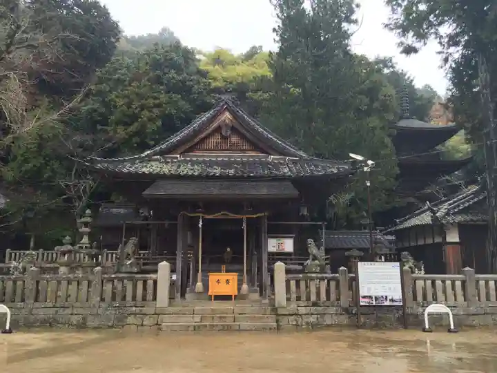 六條八幡宮の本殿・本堂