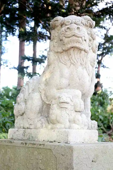 軍川稲荷神社の狛犬
