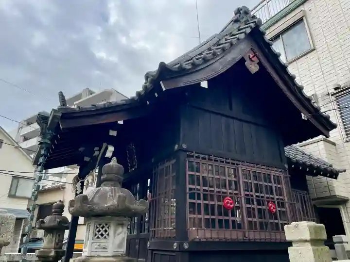 亀戸水神社の{uncategorized: "未分類", other: "その他", undefined: "問題あり", building: "その他建物", grave: "お墓", sacred_gate: "鳥居", guardian: "狛犬", statue: "像", buddha: "仏像", history: "歴史", nature: "自然", garden: "庭園", animal: "動物", pagoda: "塔", temizu: "手水舎", mountain_gate: "山門・神門", sanctuary: "本殿・本堂", subordinate: "末社・摂社", art: "芸術", scenery: "景色", jizo: "地蔵", ema: "絵馬", goshuin: "御朱印", omikuji: "おみくじ", items: "授与品その他", amulet: "お守り", goshuincho: "御朱印帳", eats: "食事", festival: "お祭り", votive_dance: "神楽", shichigosan: "七五三参", wedding: "結婚式", experience: "体験その他", initially: "初詣", around: "周辺", anti_infection: "感染症対策"}