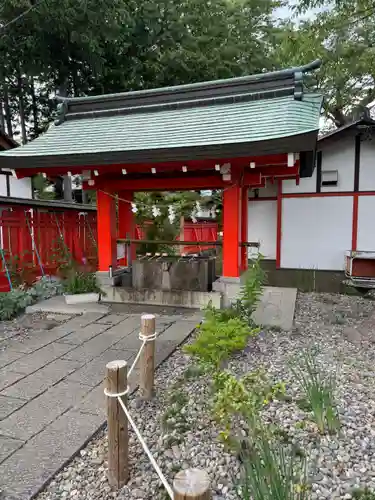 生島足島神社の手水舎