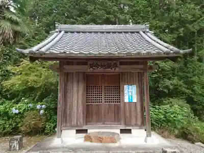 延命地蔵尊の本殿・本堂