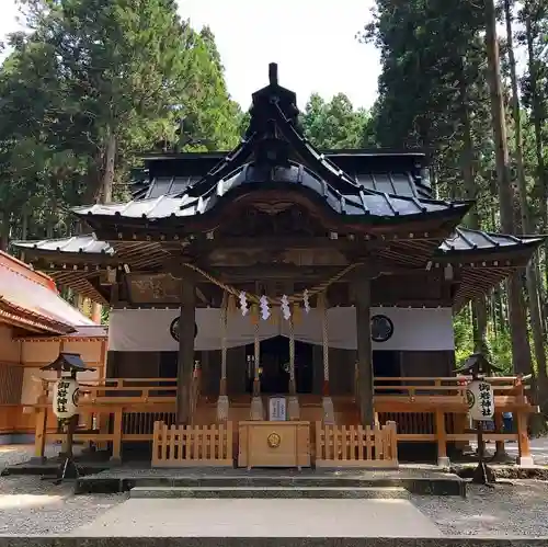 御岩神社の本殿