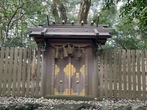 御薗神社の{uncategorized: "未分類", other: "その他", undefined: "問題あり", building: "その他建物", grave: "お墓", sacred_gate: "鳥居", guardian: "狛犬", statue: "像", buddha: "仏像", history: "歴史", nature: "自然", garden: "庭園", animal: "動物", pagoda: "塔", temizu: "手水舎", mountain_gate: "山門・神門", sanctuary: "本殿・本堂", subordinate: "末社・摂社", art: "芸術", scenery: "景色", jizo: "地蔵", ema: "絵馬", goshuin: "御朱印", omikuji: "おみくじ", items: "授与品その他", amulet: "お守り", goshuincho: "御朱印帳", eats: "食事", festival: "お祭り", votive_dance: "神楽", shichigosan: "七五三参", wedding: "結婚式", experience: "体験その他", initially: "初詣", around: "周辺", anti_infection: "感染症対策"}