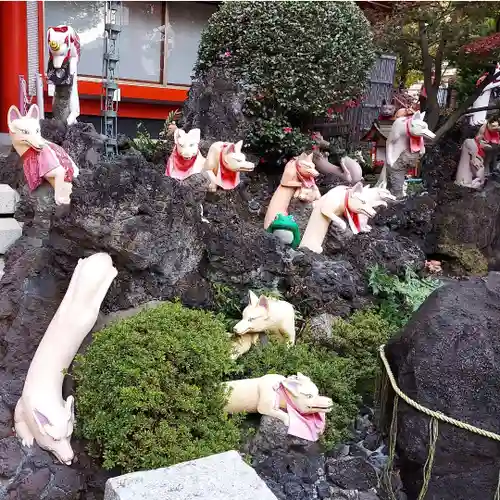 京濱伏見稲荷神社の狛犬