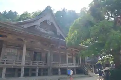 青岸渡寺の本殿・本堂