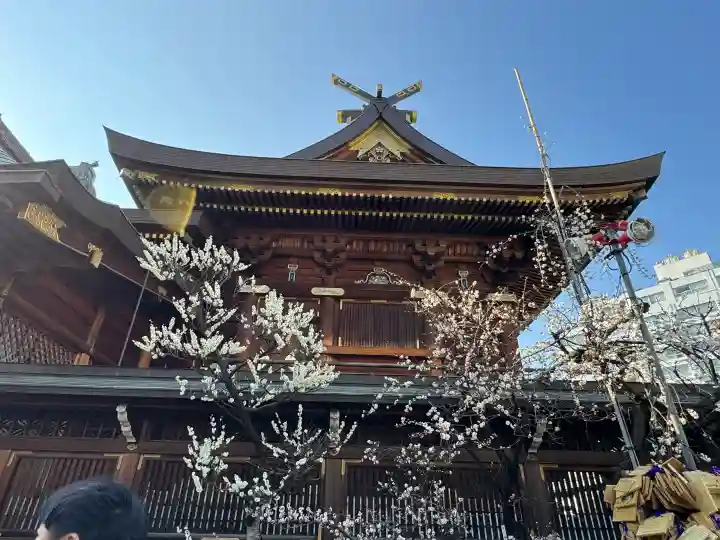 湯島天満宮の{uncategorized: "未分類", other: "その他", undefined: "問題あり", building: "その他建物", grave: "お墓", sacred_gate: "鳥居", guardian: "狛犬", statue: "像", buddha: "仏像", history: "歴史", nature: "自然", garden: "庭園", animal: "動物", pagoda: "塔", temizu: "手水舎", mountain_gate: "山門・神門", sanctuary: "本殿・本堂", subordinate: "末社・摂社", art: "芸術", scenery: "景色", jizo: "地蔵", ema: "絵馬", goshuin: "御朱印", omikuji: "おみくじ", items: "授与品その他", amulet: "お守り", goshuincho: "御朱印帳", eats: "食事", festival: "お祭り", votive_dance: "神楽", shichigosan: "七五三参", wedding: "結婚式", experience: "体験その他", initially: "初詣", around: "周辺", anti_infection: "感染症対策"}