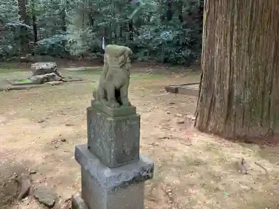 塩船神明社の{uncategorized: "未分類", other: "その他", undefined: "問題あり", building: "その他建物", grave: "お墓", sacred_gate: "鳥居", guardian: "狛犬", statue: "像", buddha: "仏像", history: "歴史", nature: "自然", garden: "庭園", animal: "動物", pagoda: "塔", temizu: "手水舎", mountain_gate: "山門・神門", sanctuary: "本殿・本堂", subordinate: "末社・摂社", art: "芸術", scenery: "景色", jizo: "地蔵", ema: "絵馬", goshuin: "御朱印", omikuji: "おみくじ", items: "授与品その他", amulet: "お守り", goshuincho: "御朱印帳", eats: "食事", festival: "お祭り", votive_dance: "神楽", shichigosan: "七五三参", wedding: "結婚式", experience: "体験その他", initially: "初詣", around: "周辺", anti_infection: "感染症対策"}