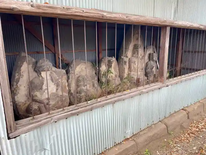 養報寺の{uncategorized: "未分類", other: "その他", undefined: "問題あり", building: "その他建物", grave: "お墓", sacred_gate: "鳥居", guardian: "狛犬", statue: "像", buddha: "仏像", history: "歴史", nature: "自然", garden: "庭園", animal: "動物", pagoda: "塔", temizu: "手水舎", mountain_gate: "山門・神門", sanctuary: "本殿・本堂", subordinate: "末社・摂社", art: "芸術", scenery: "景色", jizo: "地蔵", ema: "絵馬", goshuin: "御朱印", omikuji: "おみくじ", items: "授与品その他", amulet: "お守り", goshuincho: "御朱印帳", eats: "食事", festival: "お祭り", votive_dance: "神楽", shichigosan: "七五三参", wedding: "結婚式", experience: "体験その他", initially: "初詣", around: "周辺", anti_infection: "感染症対策"}
