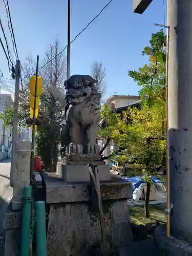 東神奈川熊野神社の狛犬