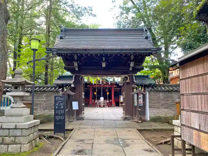 赤坂氷川神社の山門・神門