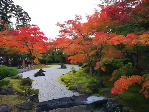 円通院の庭園