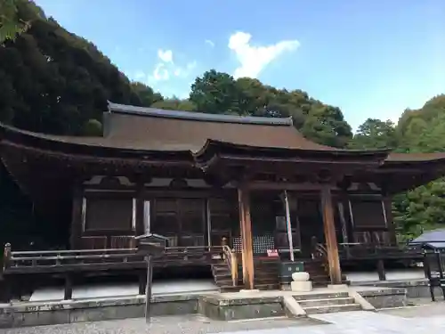 長弓寺の本殿・本堂