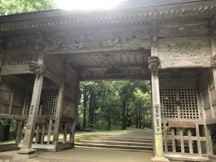 倭文神社の山門・神門