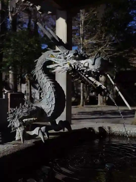 淺間神社(忍野八海)の手水舎