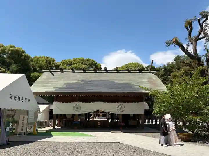 阿佐ヶ谷神明宮の{uncategorized: "未分類", other: "その他", undefined: "問題あり", building: "その他建物", grave: "お墓", sacred_gate: "鳥居", guardian: "狛犬", statue: "像", buddha: "仏像", history: "歴史", nature: "自然", garden: "庭園", animal: "動物", pagoda: "塔", temizu: "手水舎", mountain_gate: "山門・神門", sanctuary: "本殿・本堂", subordinate: "末社・摂社", art: "芸術", scenery: "景色", jizo: "地蔵", ema: "絵馬", goshuin: "御朱印", omikuji: "おみくじ", items: "授与品その他", amulet: "お守り", goshuincho: "御朱印帳", eats: "食事", festival: "お祭り", votive_dance: "神楽", shichigosan: "七五三参", wedding: "結婚式", experience: "体験その他", initially: "初詣", around: "周辺", anti_infection: "感染症対策"}