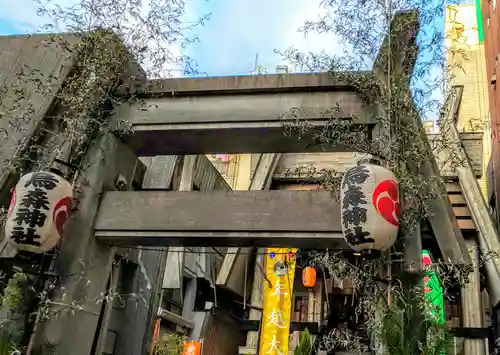 烏森神社の鳥居