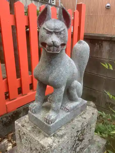 稲荷神社の狛犬