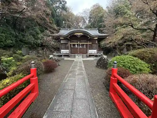 貫井神社の{uncategorized: "未分類", other: "その他", undefined: "問題あり", building: "その他建物", grave: "お墓", sacred_gate: "鳥居", guardian: "狛犬", statue: "像", buddha: "仏像", history: "歴史", nature: "自然", garden: "庭園", animal: "動物", pagoda: "塔", temizu: "手水舎", mountain_gate: "山門・神門", sanctuary: "本殿・本堂", subordinate: "末社・摂社", art: "芸術", scenery: "景色", jizo: "地蔵", ema: "絵馬", goshuin: "御朱印", omikuji: "おみくじ", items: "授与品その他", amulet: "お守り", goshuincho: "御朱印帳", eats: "食事", festival: "お祭り", votive_dance: "神楽", shichigosan: "七五三参", wedding: "結婚式", experience: "体験その他", initially: "初詣", around: "周辺", anti_infection: "感染症対策"}