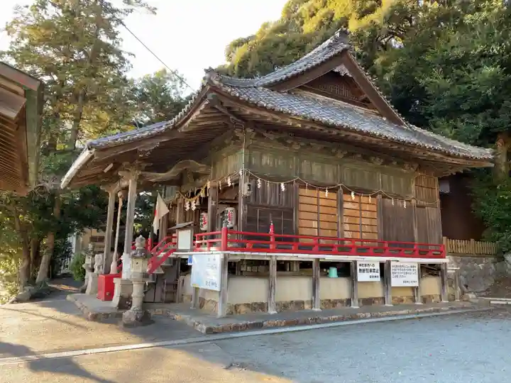 舘山寺の本殿・本堂