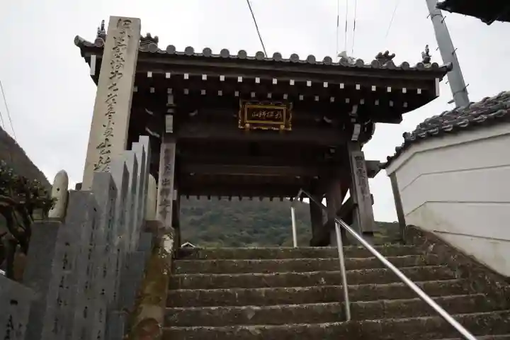 出釋迦寺の山門・神門