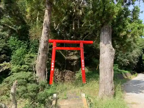 八幡神社の鳥居