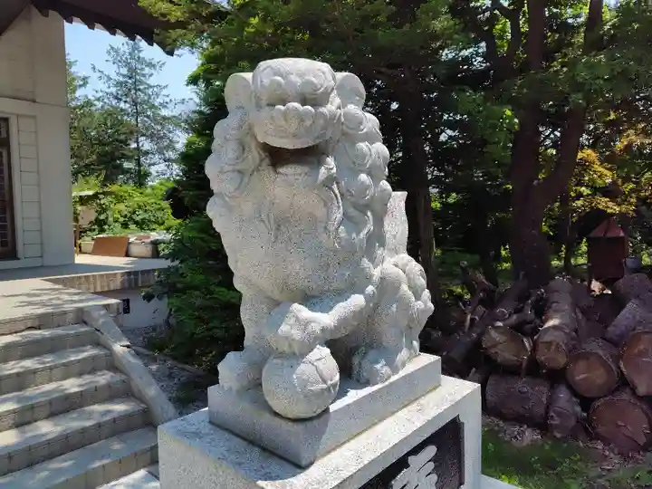 南豪神社の狛犬