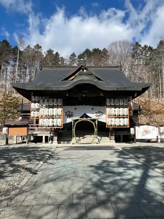 義經神社の本殿・本堂