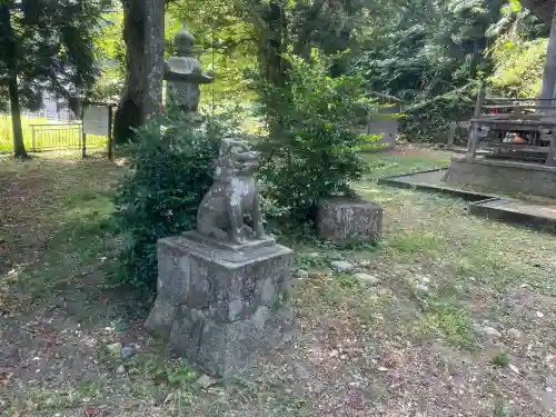 鹿島神社の{uncategorized: "未分類", other: "その他", undefined: "問題あり", building: "その他建物", grave: "お墓", sacred_gate: "鳥居", guardian: "狛犬", statue: "像", buddha: "仏像", history: "歴史", nature: "自然", garden: "庭園", animal: "動物", pagoda: "塔", temizu: "手水舎", mountain_gate: "山門・神門", sanctuary: "本殿・本堂", subordinate: "末社・摂社", art: "芸術", scenery: "景色", jizo: "地蔵", ema: "絵馬", goshuin: "御朱印", omikuji: "おみくじ", items: "授与品その他", amulet: "お守り", goshuincho: "御朱印帳", eats: "食事", festival: "お祭り", votive_dance: "神楽", shichigosan: "七五三参", wedding: "結婚式", experience: "体験その他", initially: "初詣", around: "周辺", anti_infection: "感染症対策"}