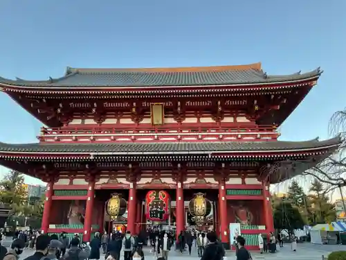 浅草寺の山門