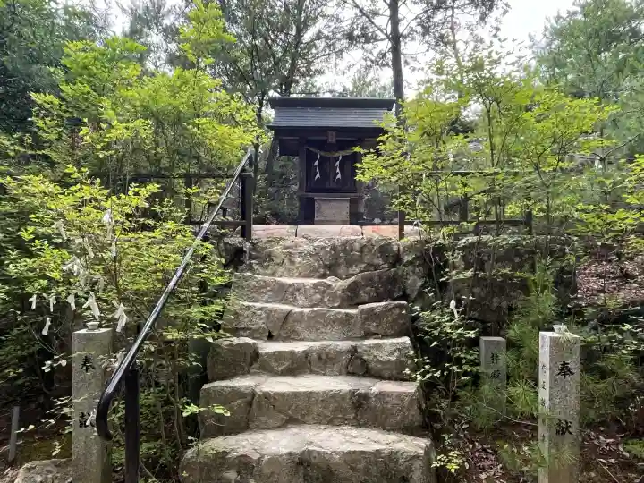 石上布都魂神社(岡山県)