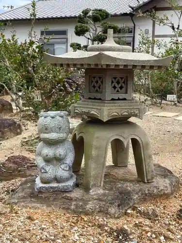 医王寺の像