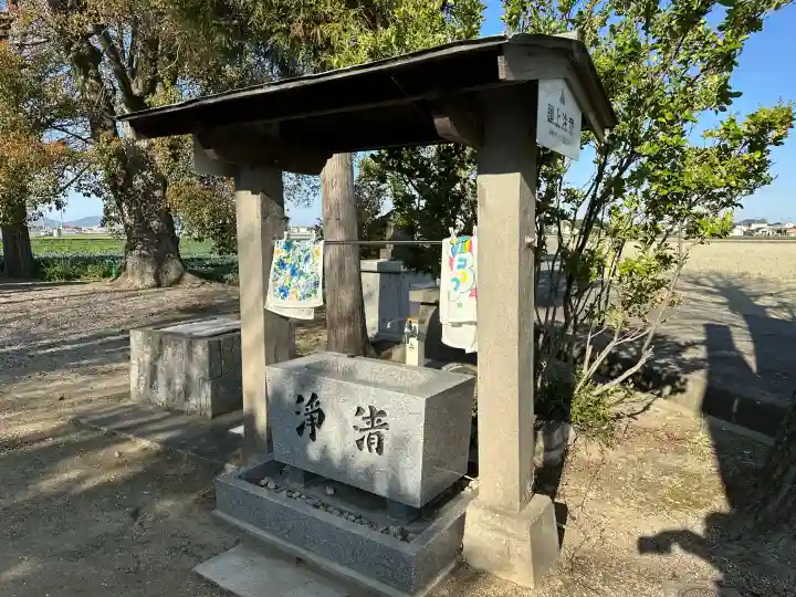 王子和多津美神社の{uncategorized: "未分類", other: "その他", undefined: "問題あり", building: "その他建物", grave: "お墓", sacred_gate: "鳥居", guardian: "狛犬", statue: "像", buddha: "仏像", history: "歴史", nature: "自然", garden: "庭園", animal: "動物", pagoda: "塔", temizu: "手水舎", mountain_gate: "山門・神門", sanctuary: "本殿・本堂", subordinate: "末社・摂社", art: "芸術", scenery: "景色", jizo: "地蔵", ema: "絵馬", goshuin: "御朱印", omikuji: "おみくじ", items: "授与品その他", amulet: "お守り", goshuincho: "御朱印帳", eats: "食事", festival: "お祭り", votive_dance: "神楽", shichigosan: "七五三参", wedding: "結婚式", experience: "体験その他", initially: "初詣", around: "周辺", anti_infection: "感染症対策"}