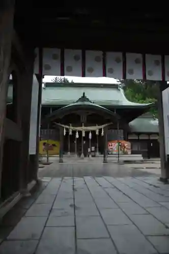 彦島八幡宮の{uncategorized: "未分類", other: "その他", undefined: "問題あり", building: "その他建物", grave: "お墓", sacred_gate: "鳥居", guardian: "狛犬", statue: "像", buddha: "仏像", history: "歴史", nature: "自然", garden: "庭園", animal: "動物", pagoda: "塔", temizu: "手水舎", mountain_gate: "山門・神門", sanctuary: "本殿・本堂", subordinate: "末社・摂社", art: "芸術", scenery: "景色", jizo: "地蔵", ema: "絵馬", goshuin: "御朱印", omikuji: "おみくじ", items: "授与品その他", amulet: "お守り", goshuincho: "御朱印帳", eats: "食事", festival: "お祭り", votive_dance: "神楽", shichigosan: "七五三参", wedding: "結婚式", experience: "体験その他", initially: "初詣", around: "周辺", anti_infection: "感染症対策"}