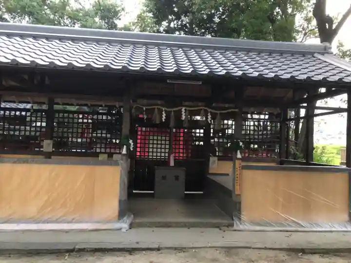 雲甘寺坐楢本神社の本殿・本堂