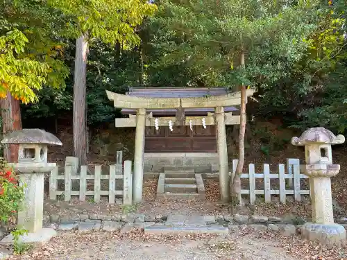 吉田神社の末社