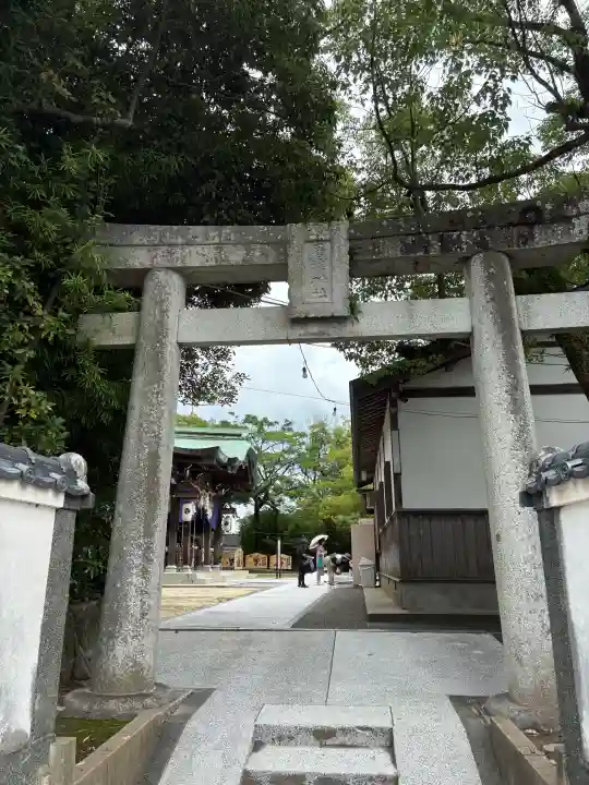 唐津神社の{uncategorized: "未分類", other: "その他", undefined: "問題あり", building: "その他建物", grave: "お墓", sacred_gate: "鳥居", guardian: "狛犬", statue: "像", buddha: "仏像", history: "歴史", nature: "自然", garden: "庭園", animal: "動物", pagoda: "塔", temizu: "手水舎", mountain_gate: "山門・神門", sanctuary: "本殿・本堂", subordinate: "末社・摂社", art: "芸術", scenery: "景色", jizo: "地蔵", ema: "絵馬", goshuin: "御朱印", omikuji: "おみくじ", items: "授与品その他", amulet: "お守り", goshuincho: "御朱印帳", eats: "食事", festival: "お祭り", votive_dance: "神楽", shichigosan: "七五三参", wedding: "結婚式", experience: "体験その他", initially: "初詣", around: "周辺", anti_infection: "感染症対策"}
