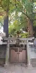 柳原稲荷神社の鳥居