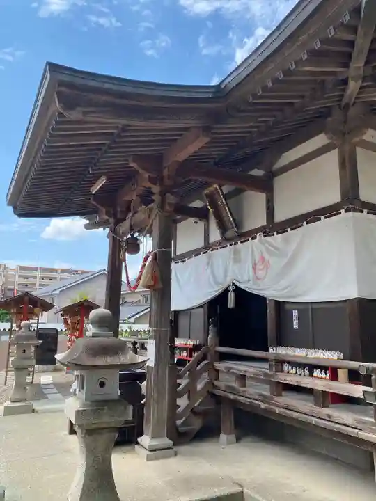 門田稲荷神社の本殿・本堂