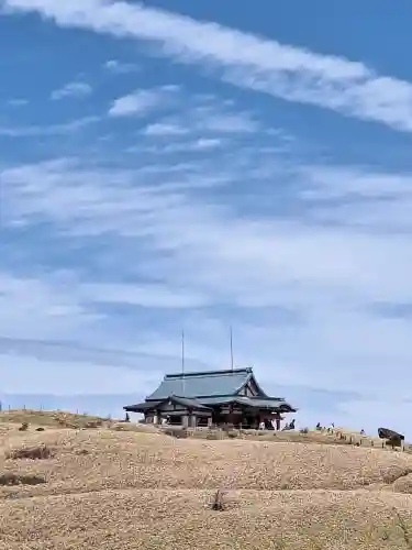 箱根元宮の{uncategorized: "未分類", other: "その他", undefined: "問題あり", building: "その他建物", grave: "お墓", sacred_gate: "鳥居", guardian: "狛犬", statue: "像", buddha: "仏像", history: "歴史", nature: "自然", garden: "庭園", animal: "動物", pagoda: "塔", temizu: "手水舎", mountain_gate: "山門・神門", sanctuary: "本殿・本堂", subordinate: "末社・摂社", art: "芸術", scenery: "景色", jizo: "地蔵", ema: "絵馬", goshuin: "御朱印", omikuji: "おみくじ", items: "授与品その他", amulet: "お守り", goshuincho: "御朱印帳", eats: "食事", festival: "お祭り", votive_dance: "神楽", shichigosan: "七五三参", wedding: "結婚式", experience: "体験その他", initially: "初詣", around: "周辺", anti_infection: "感染症対策"}