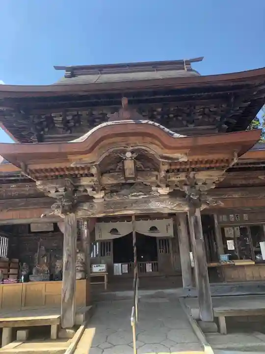 弘安寺の本殿・本堂