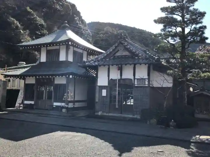 正信院の本殿・本堂