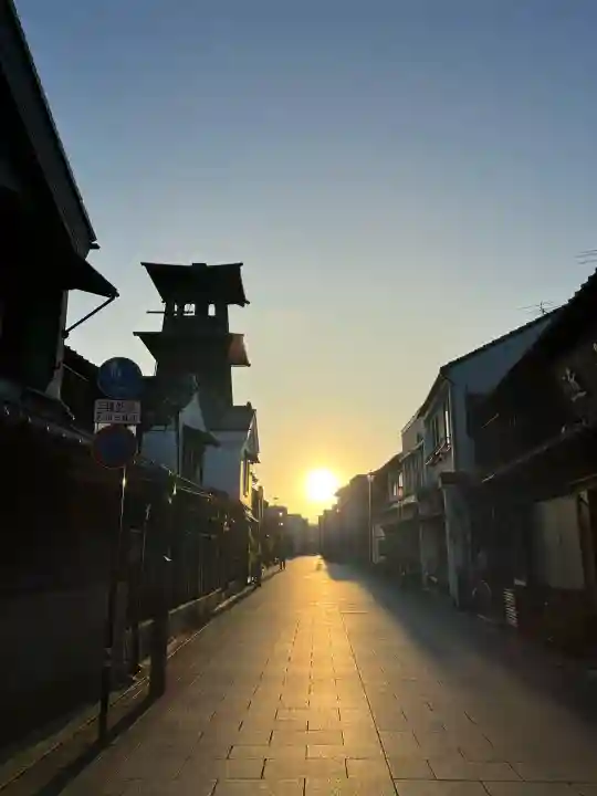 川越氷川神社の{uncategorized: "未分類", other: "その他", undefined: "問題あり", building: "その他建物", grave: "お墓", sacred_gate: "鳥居", guardian: "狛犬", statue: "像", buddha: "仏像", history: "歴史", nature: "自然", garden: "庭園", animal: "動物", pagoda: "塔", temizu: "手水舎", mountain_gate: "山門・神門", sanctuary: "本殿・本堂", subordinate: "末社・摂社", art: "芸術", scenery: "景色", jizo: "地蔵", ema: "絵馬", goshuin: "御朱印", omikuji: "おみくじ", items: "授与品その他", amulet: "お守り", goshuincho: "御朱印帳", eats: "食事", festival: "お祭り", votive_dance: "神楽", shichigosan: "七五三参", wedding: "結婚式", experience: "体験その他", initially: "初詣", around: "周辺", anti_infection: "感染症対策"}