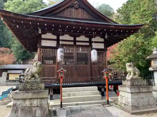 長等神社の本殿