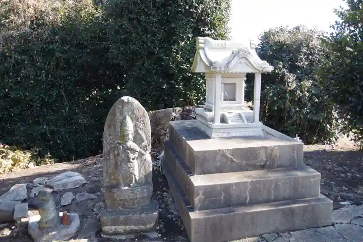 素鵞神社の仏像